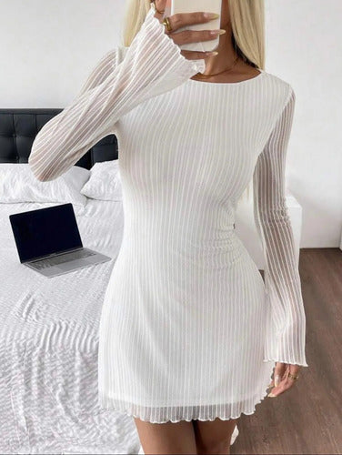Vestido Blanco Corto Mangas Largas Brilloso Kica