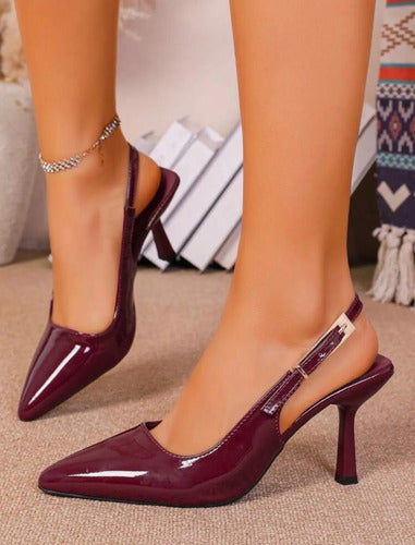 Zapato Stiletto Taco Medio Punta Hebilla Rectangular Kica
